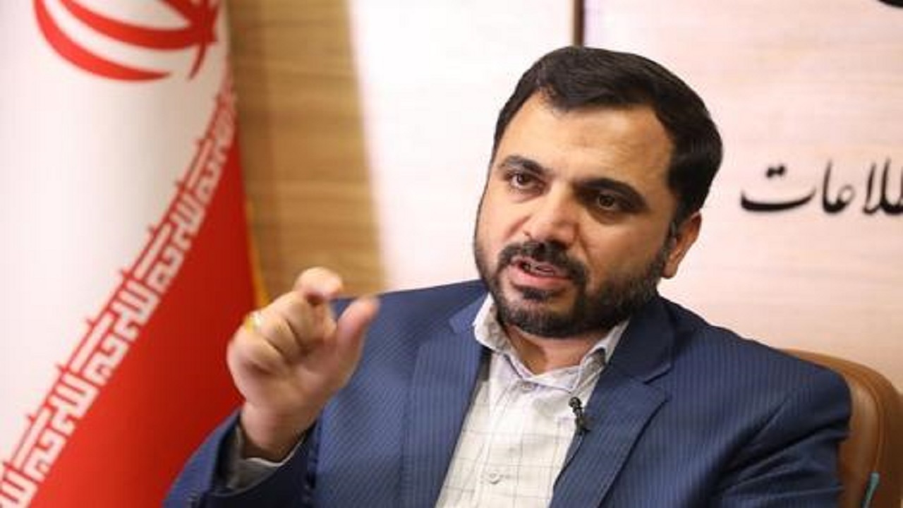 وزیر ارتباطات: تا ۵ سال دیگر فضانورد ایرانی به فضا می‌فرستیم