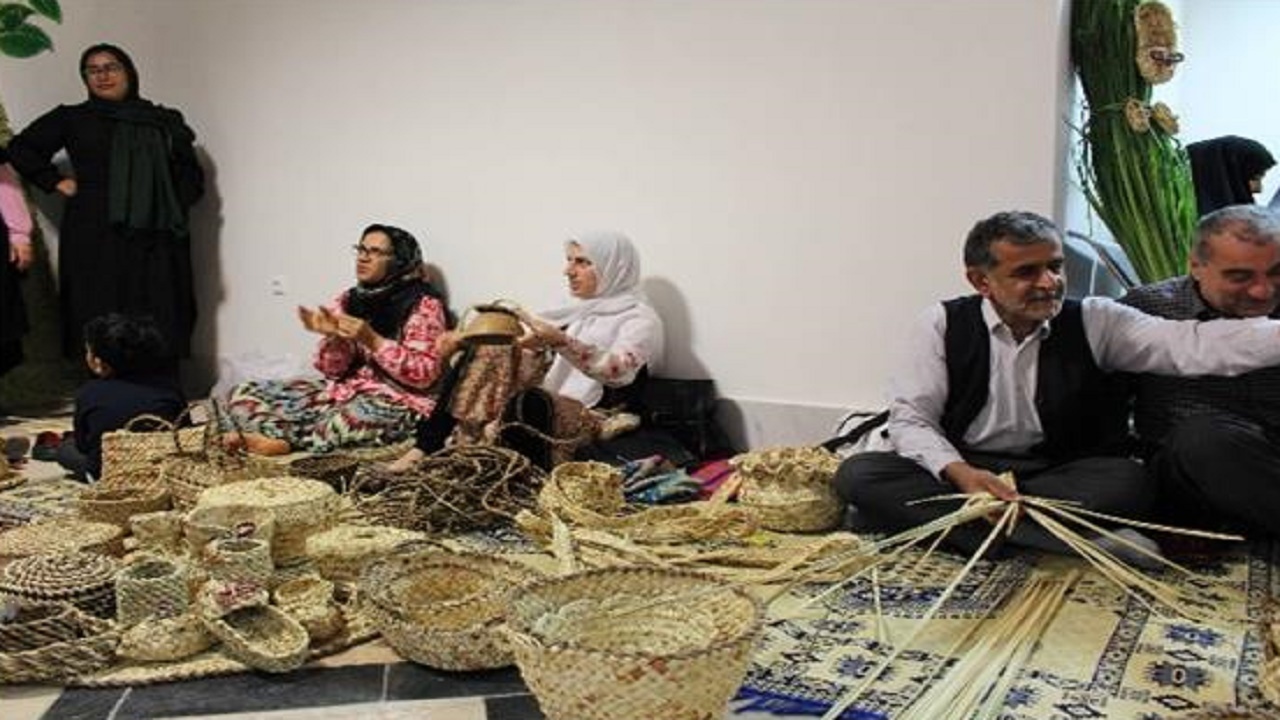 بازدید بیش از ۱۳ هزار نفر از کارگاه‌های صنایع دستی مازندران