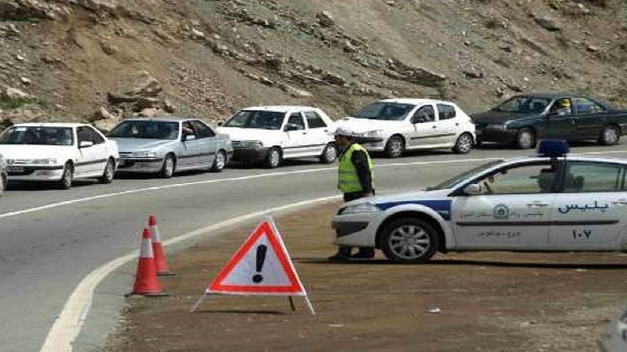 تردد وسایل نقلیه از کرج و آزادراه تهران -شمال به سمت مازندران ممنوع شد