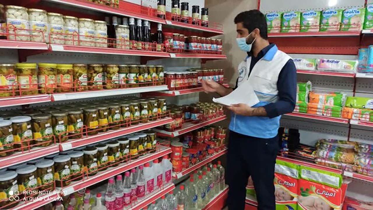 جمع آوری هزار و ۱۹۹ کیلوگرم مواد غذایی فاسد در کرمان