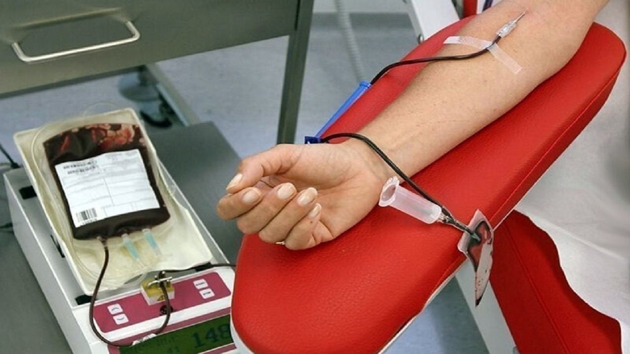 در پویش مهر سرخ ۹۱۶ نفر خون اهداء کردند