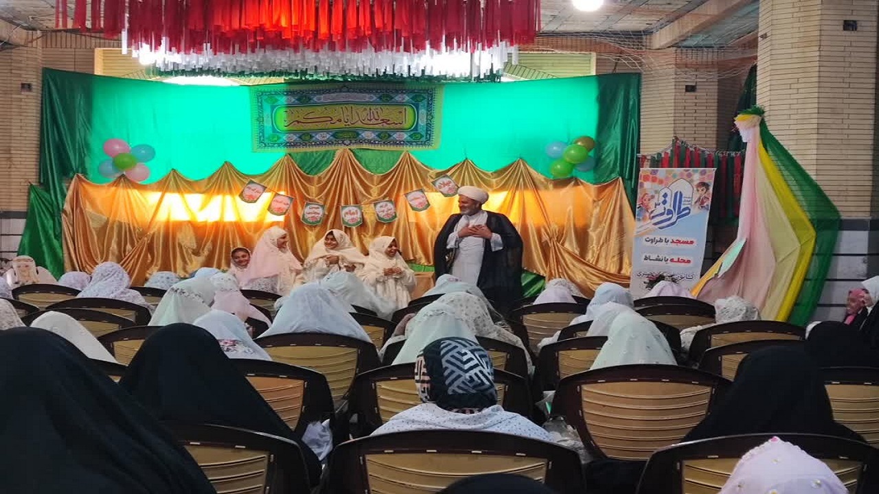 جشن دختران روزه اولی در آزادشهر یزد برگزار شد