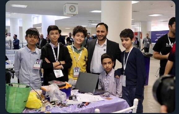رونمایی از ریزپرنده نوجوانان در هیجدهمین دوره مسابقات بین‌المللی روبوکاپ ایران