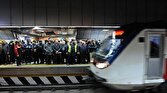 باشگاه خبرنگاران -عدم رعایت نظافت عمومی مسافران سبب اختلال خط ۵ مترو شد