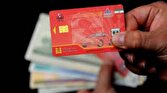 باشگاه خبرنگاران -دستگیری قاچاقچی با ۳۲ کارت سوخت در بم