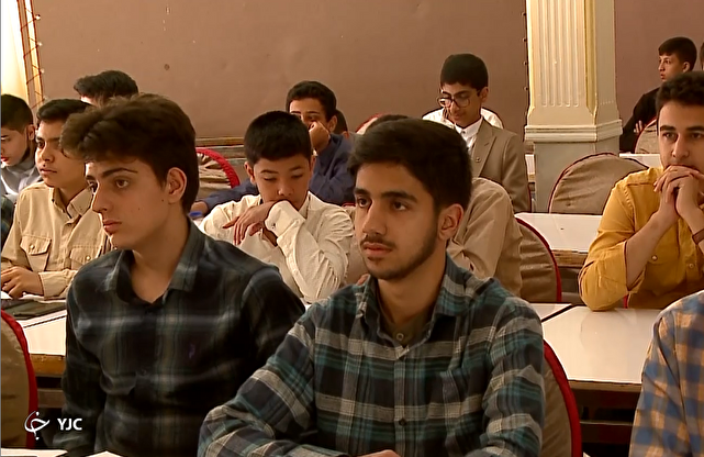 رقابت قرآنی ۶۰۰ دانش آموز استان مرکزی