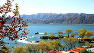 باشگاه خبرنگاران -دریاچه زریبار (زریوار) مریوان در استان کردستان بعد از سال‌ها سرریز کرد + فیلم
