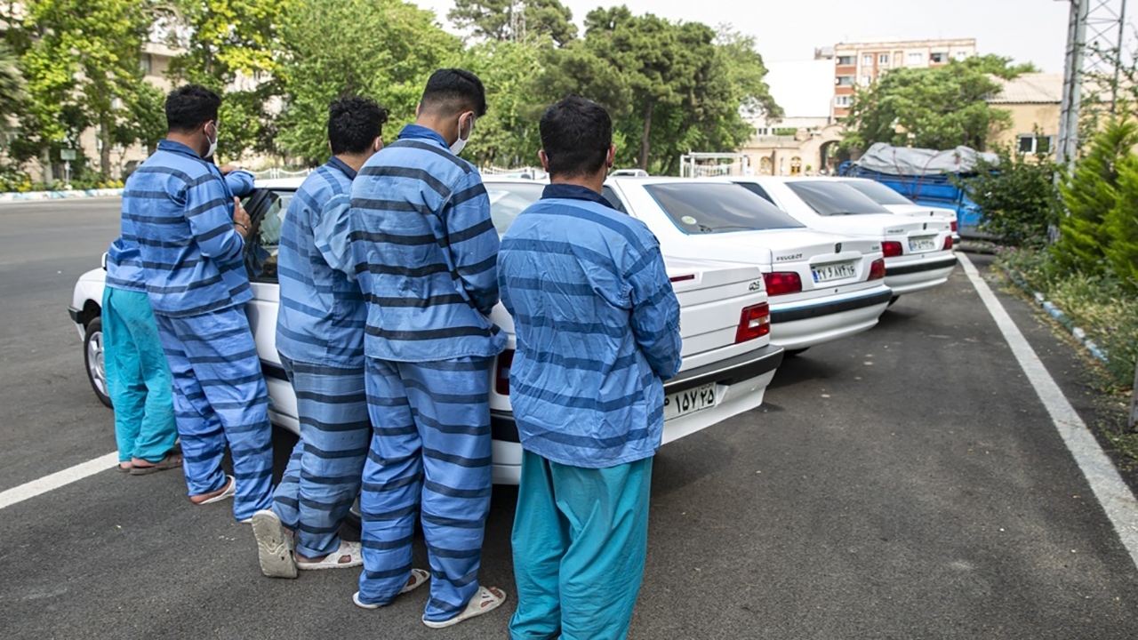 دستگیری سارق حرفه‌ای خودرو توسط کارآگاهان پلیس آگاهی