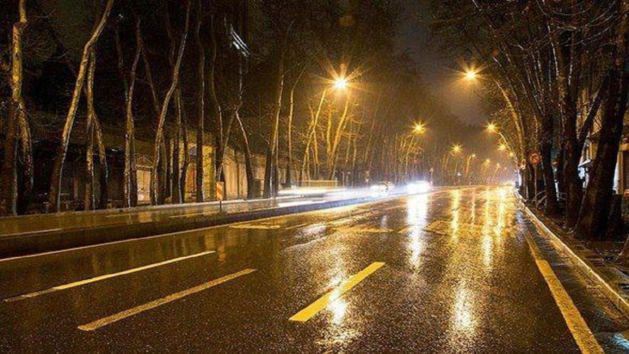 جاری شدن روان آب باران در شهرستان یزد و تفت+فیلم