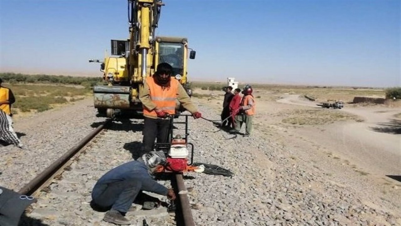 تکمیل راه آهن خواف هرات