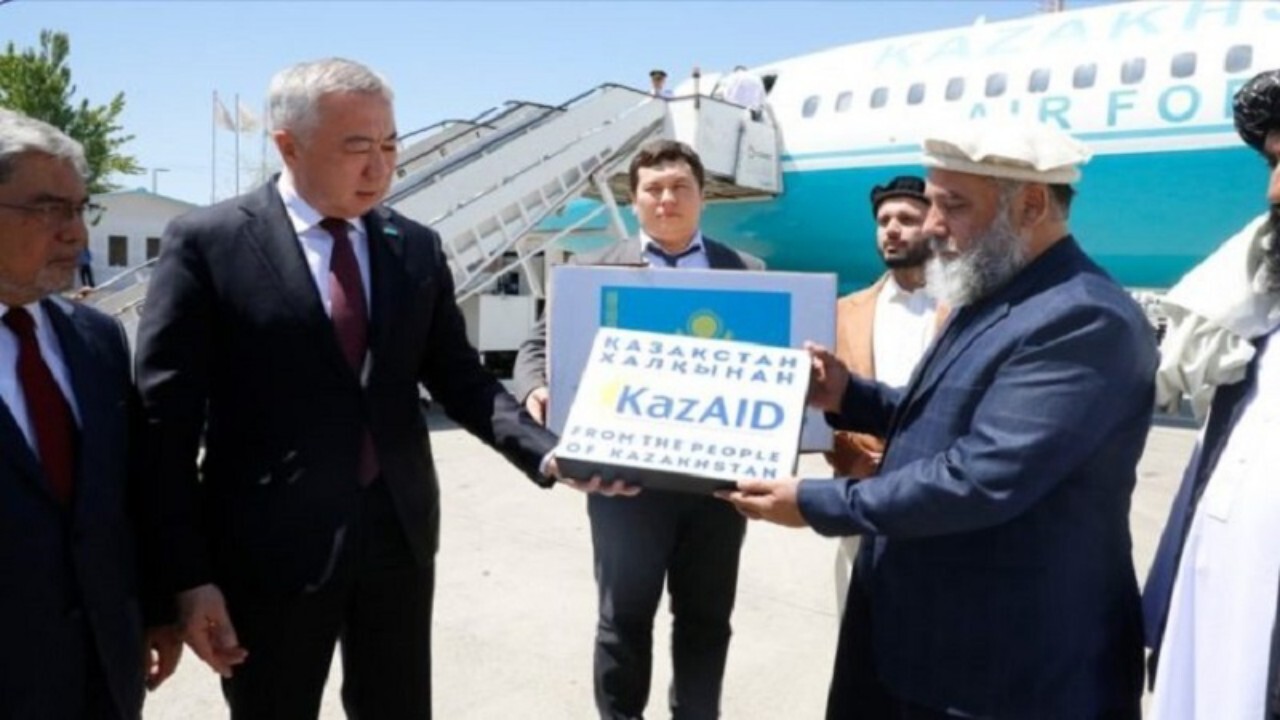 کمک های بشر دوستانه قزاقستان به کابل رسید
