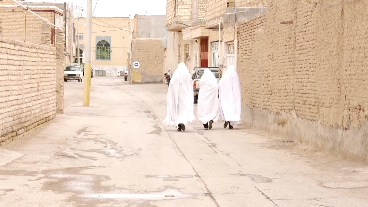 ورزنه شهر فرشتگان چادر سفید ایران + فیلم