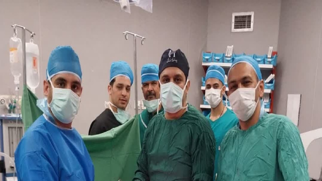انجام نخستین عمل رادیکال نفروکتومی در بیمارستان شهید بهشتی تفت