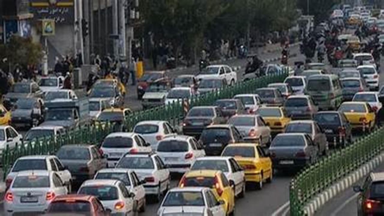 ترافیک شهر تهران آغاز شده است