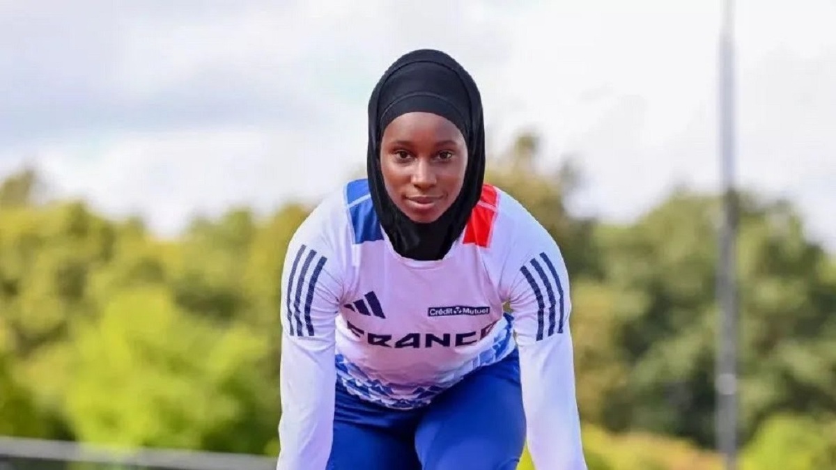 باشگاه خبرنگاران -رقابت دونده با حجاب فرانسوی با وجود ممنوعیت