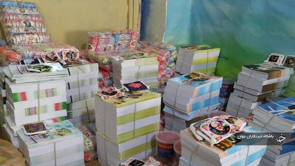باشگاه خبرنگاران -توزیع ۲۵۰ بسته آموزشی در بین دانش‌آموزان بی‌بضاعت مهاباد