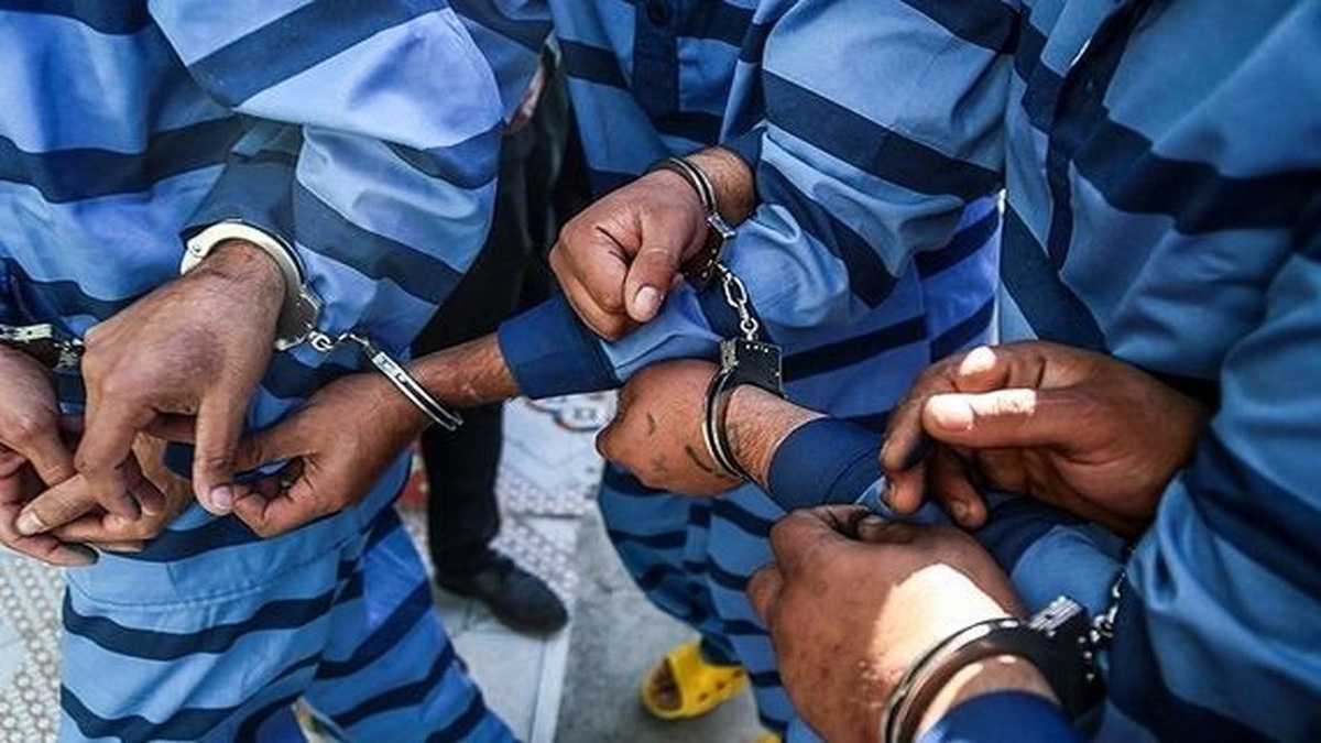 باشگاه خبرنگاران -دستبند پلیس خرمشهر بردستان ۱۰سارق