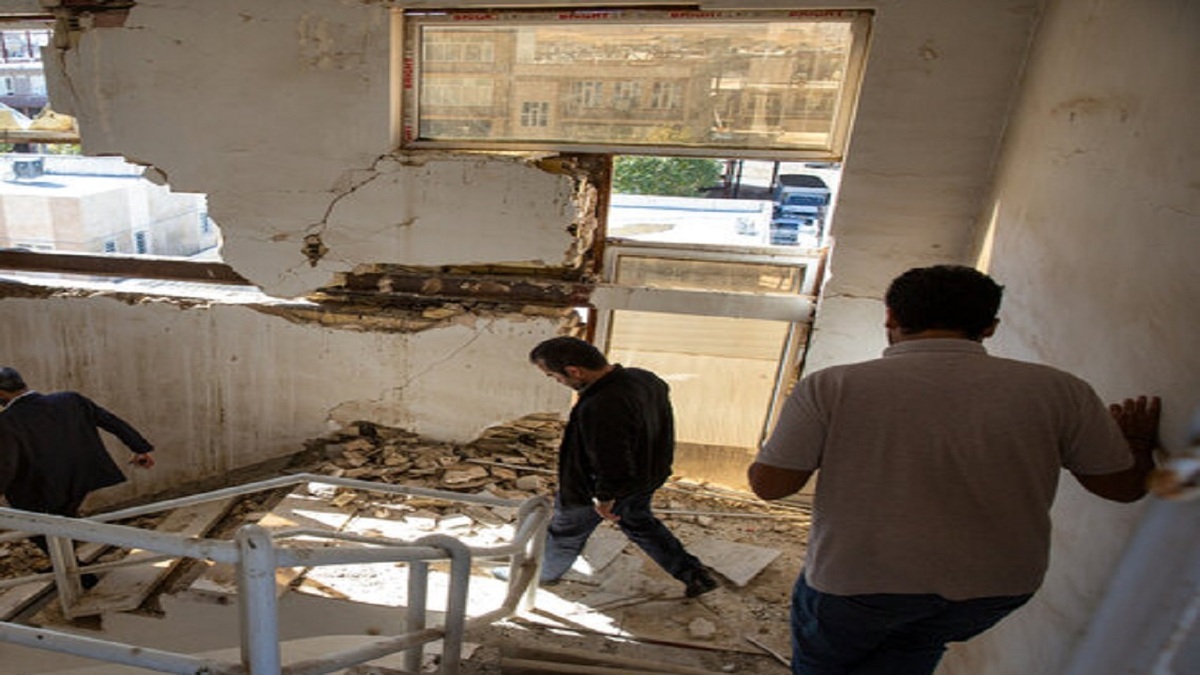 باشگاه خبرنگاران -ثلاث باباجانی ۷ سال پس از زلزله؛ اعلام شتاب زده پایان بازسازی مناطق زلزله زده!