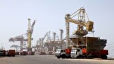 باشگاه خبرنگاران -اولین کشتی حامل کالاهای اساسی در بندر امام خمینی(ره) پهلو گرفت