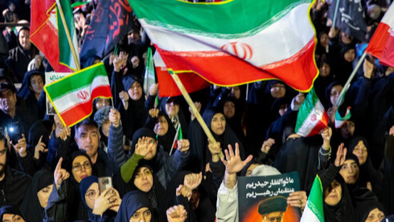 ایران اسلامی لقمه‌ای بزرگتر از دهان آمریکا و اسرائیل است