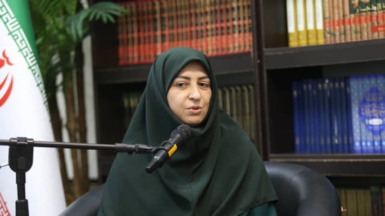 انصاری: محصور شدن تهران زیر لایه دود انفجار مخازن نفت مصداق جنایت محیط زیستی است