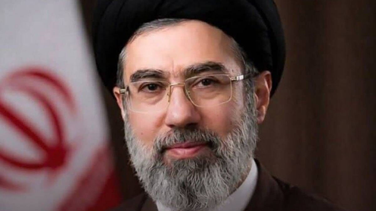 باشگاه خبرنگاران -دانشگاه آزاد تبعیت از آیت‌الله مجتبی خامنه‌ای را وظیفه واجب خود می‌داند