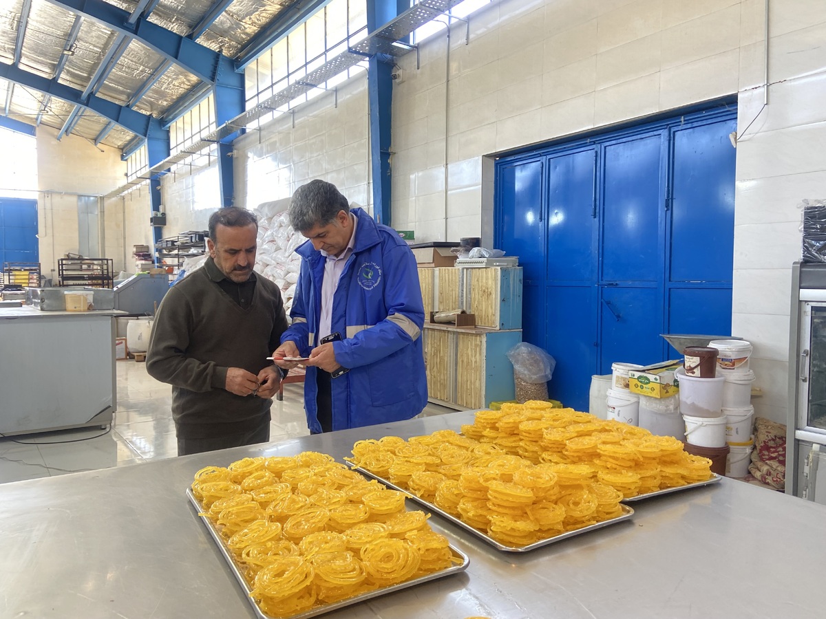 باشگاه خبرنگاران -تشدید نظارت‌های بهداشتی در ماه رمضان و نوروز؛ ۲۰۰ بازرس بهداشت در استان فعال هستند + عکس