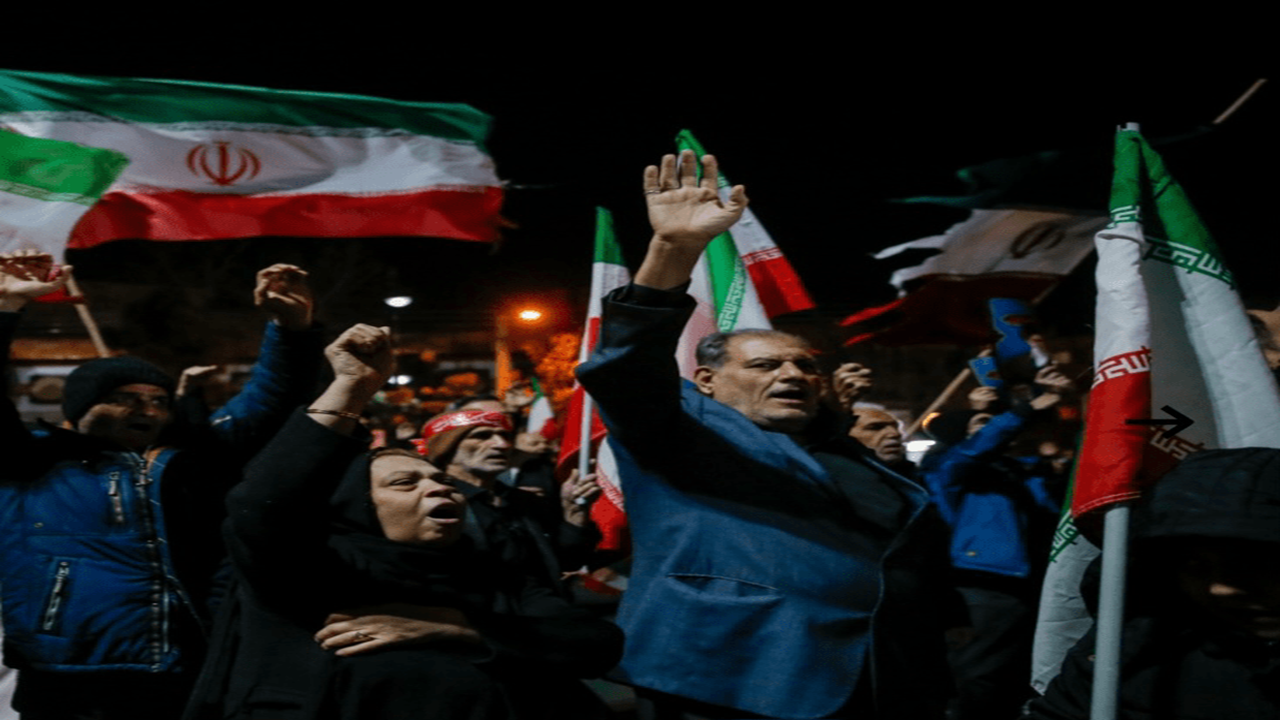 دهان جاویدشاه گویان بسته شد
