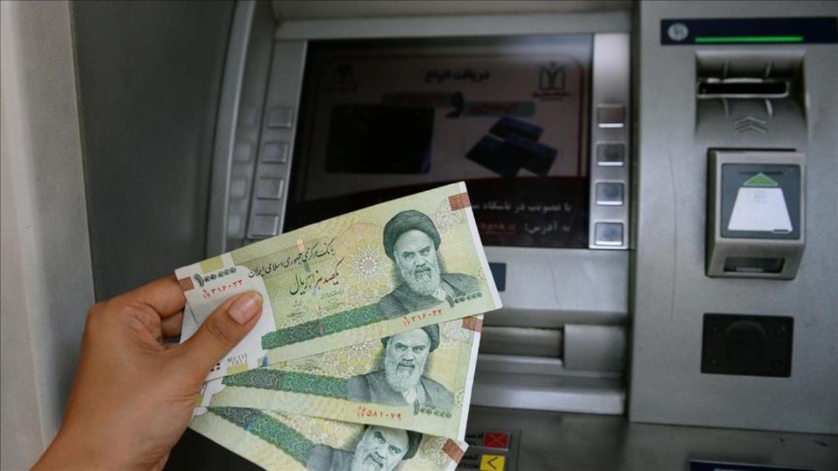 باشگاه خبرنگاران -کمبود عابربانک قائمشهری‌ها را به دردسر انداخت