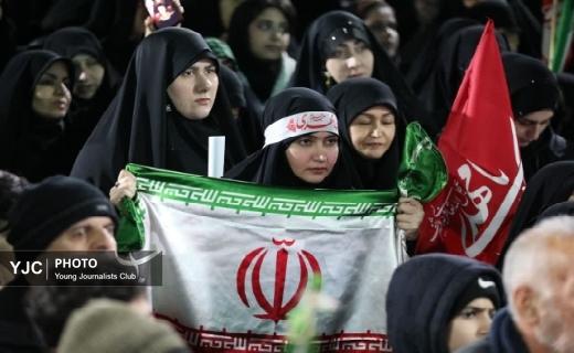 اینجاشهرداری رشت،  میدان وفاداری + تصاویر