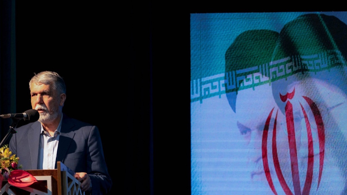 باشگاه خبرنگاران -وزیر فرهنگ: دست‌بوس اهالی فرهنگی که کنار مردم ایستادند، هستم