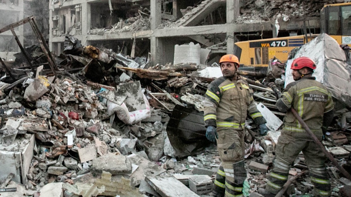 باشگاه خبرنگاران -لبیک بنیاد مسکن به نخستین فرمان رهبر معظم انقلاب در بازسازی مناطق آسیب‌دیده