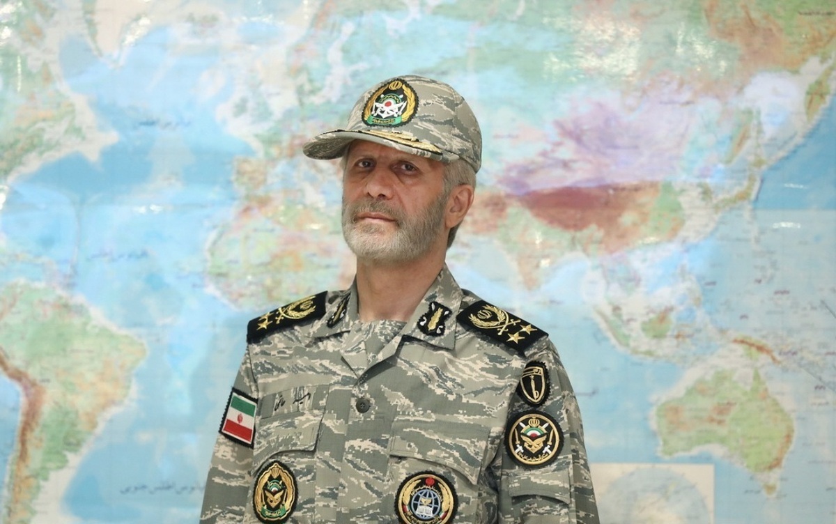 باشگاه خبرنگاران -فرمانده کل ارتش: انتقام خون شهید لاریجانی را می‌گیریم