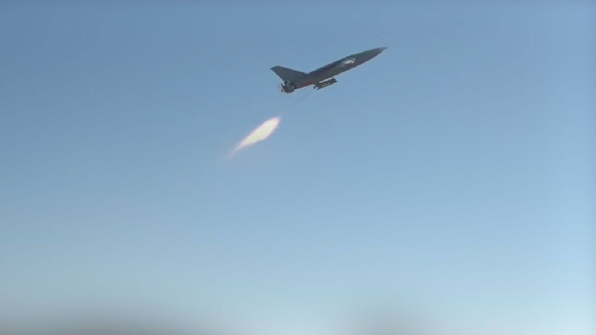 باشگاه خبرنگاران -اطلاعیه شماره ۳۳ ارتش/ محل هواپیما‌های سوخت رسان ارتش صهیونی هدف قرار گرفت