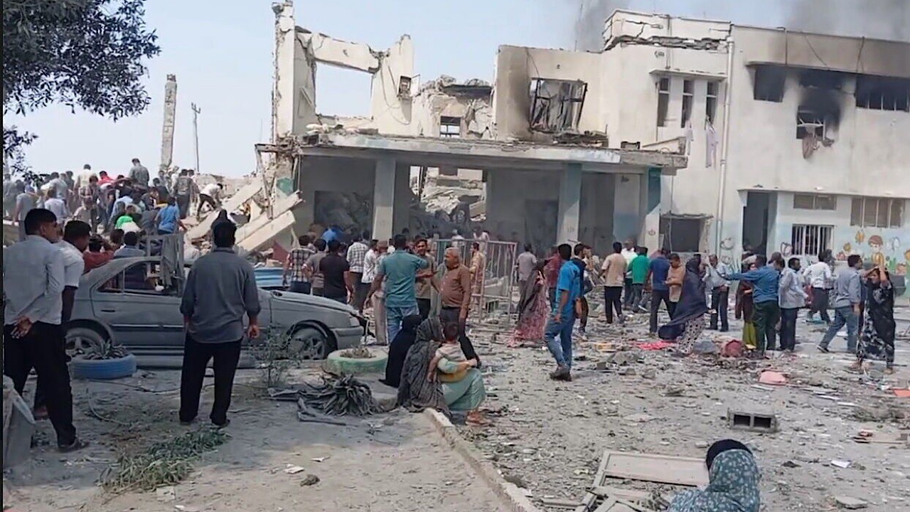 سخنگوی جمعیت هلال احمر از ۷۴۷ مصدوم و ۲۰۱ شهید خبر داد