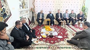 باشگاه خبرنگاران -دیدار جمعی از مسئولان با خانواده شهید سید جعفر عبادیان در امیر کلا + عکس