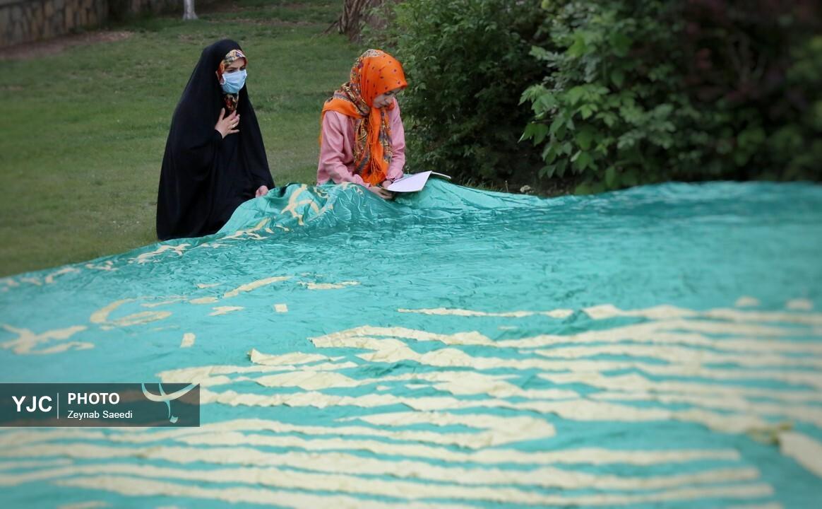 اهتزاز پرچم رضوی در همدان
