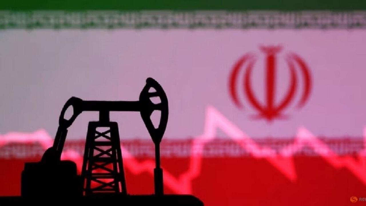 تسهیل در صدور مجوز سرمایه‌گذاران خارجی را به صنعت نفت جذب می‌کند+ فیلم