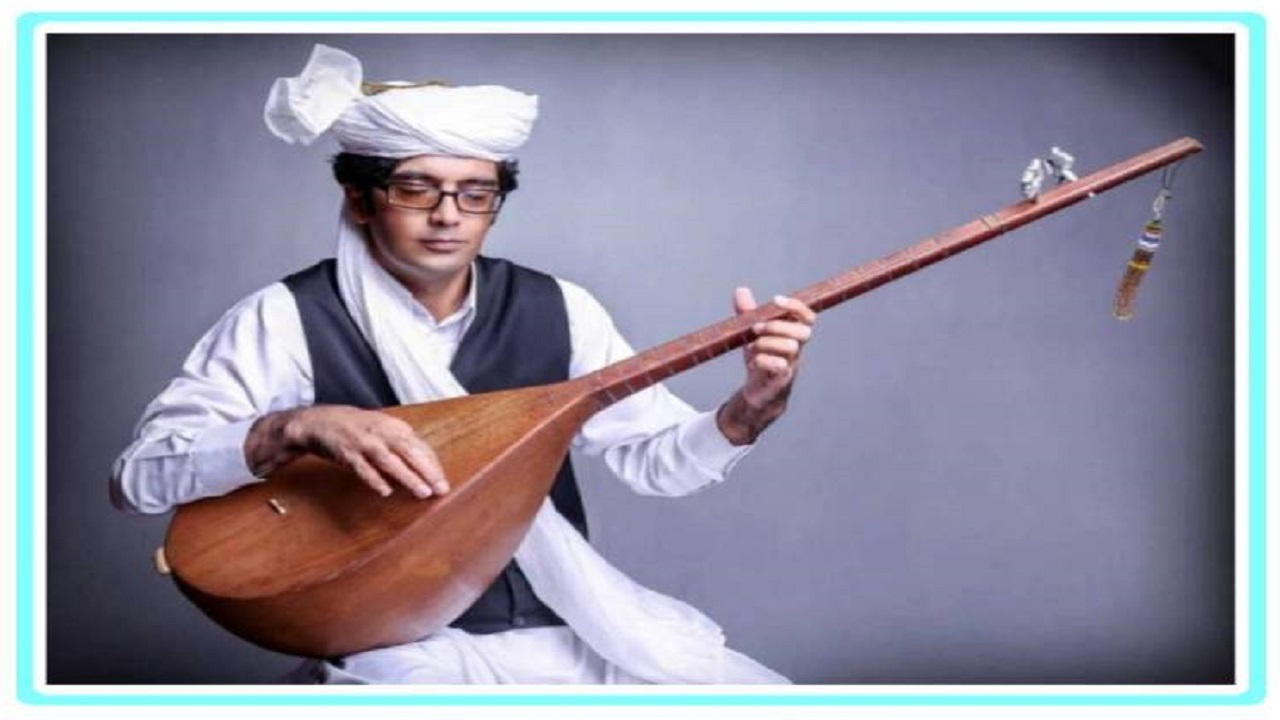 هنرنمایی نوازنده و خواننده خراسان جنوبی در جشنواره موسیقی نواحی