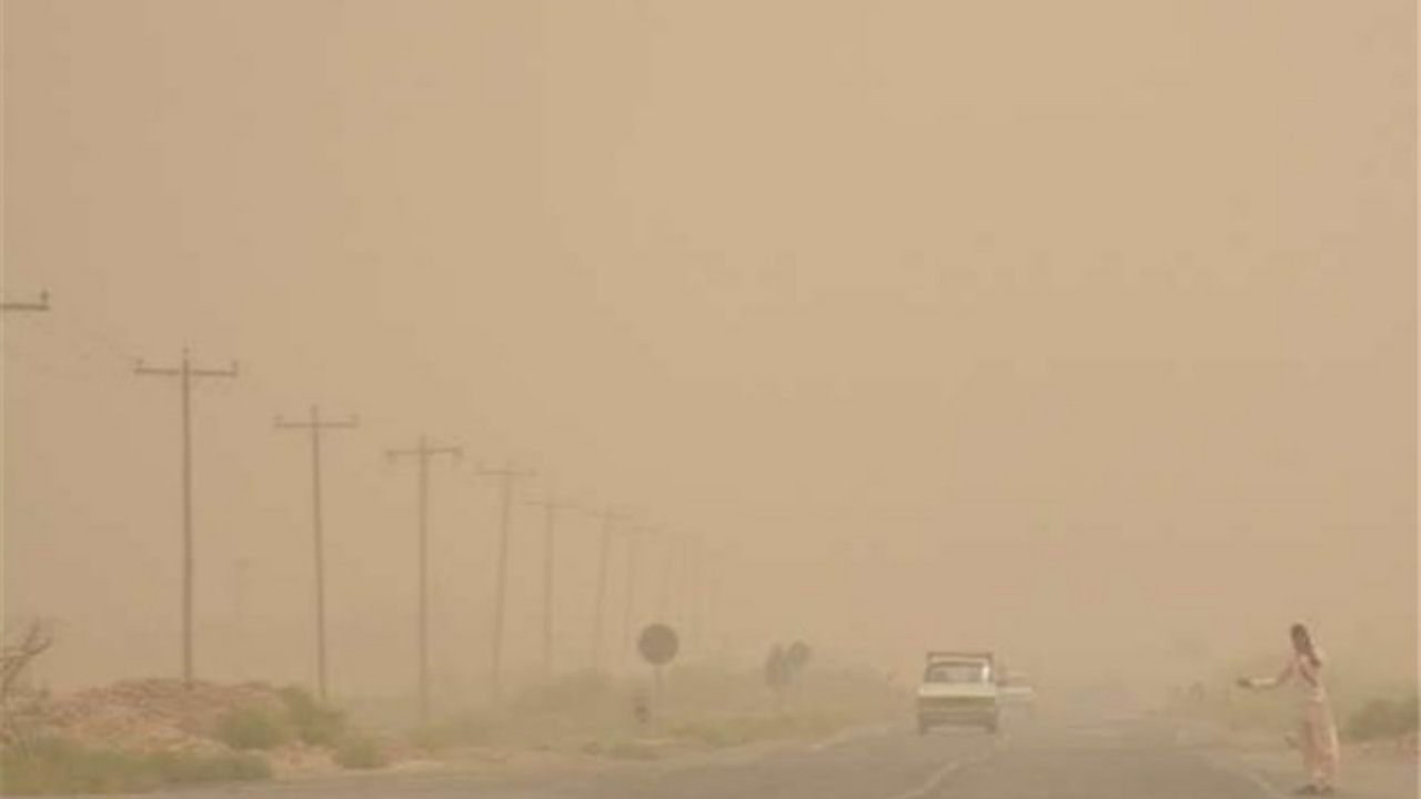 طوفان با سرعت ۷۶ کیلومتر در ساعت زابل را درنوردید