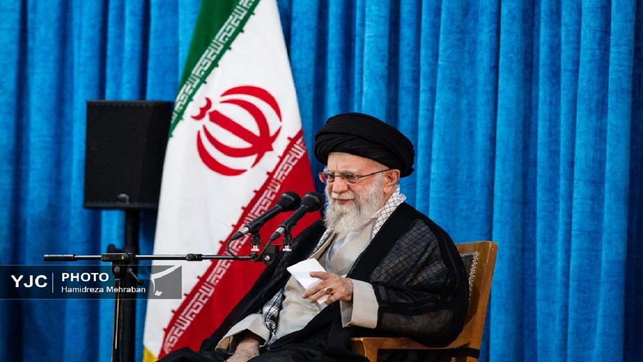 سخنان رهبری درباره موضوع هستهای منطقی و مبتنی بر قوانین بین المللی و قواعد ان پی تی بود