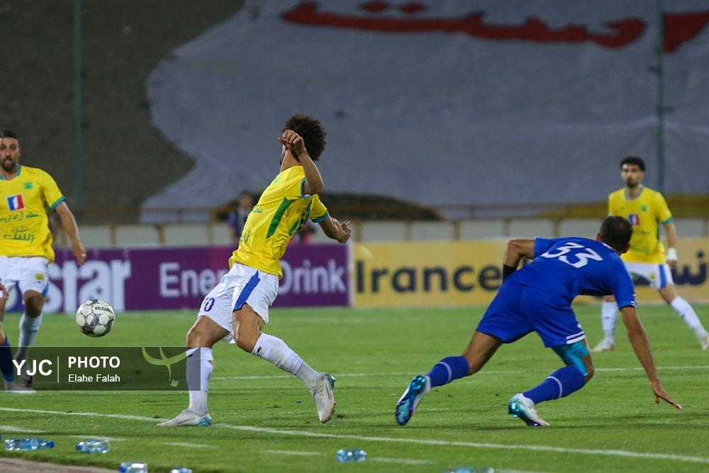 استقلال،فوتبال