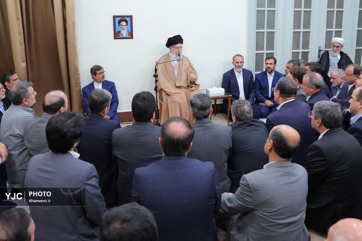 دیدار وزیر کشور و استانداران با رهبر معظم انقلاب اسلامی