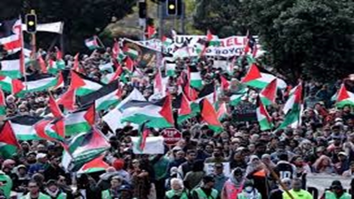 چفیه فلسطینی بر گردن بازیگر هالیوودی + فیلم