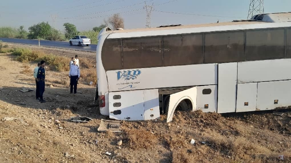 باشگاه خبرنگاران -حادثه واژگونی اتوبوس در محور شوش به اهواز