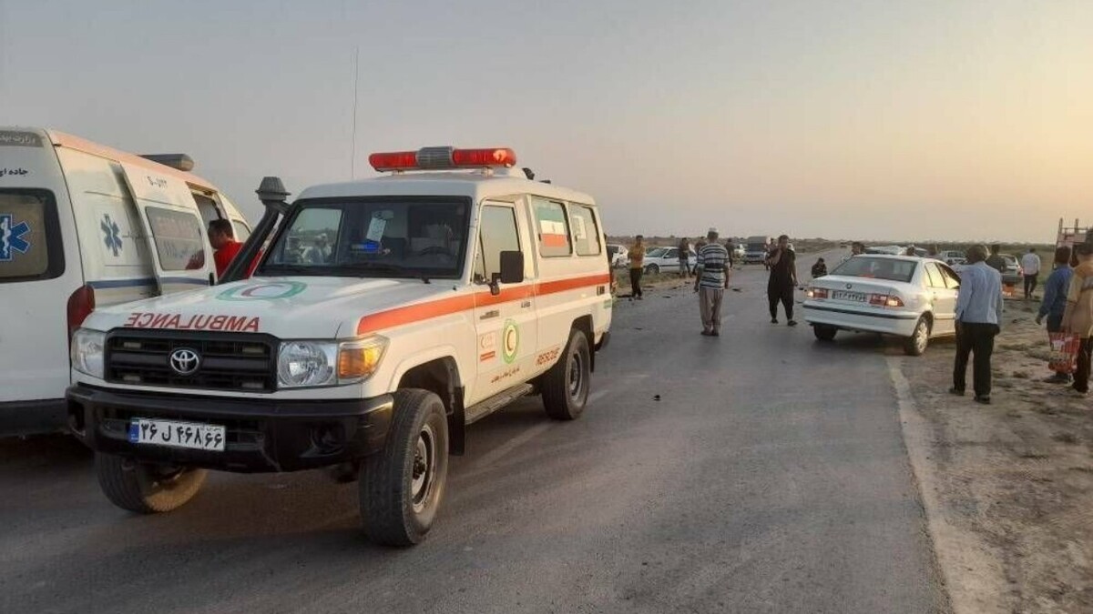 باشگاه خبرنگاران -برخورد مرگبار خودرو با کامیون در سراوان؛۹ تبعه خارجی کشته و ۷ نفر مجروح شدند