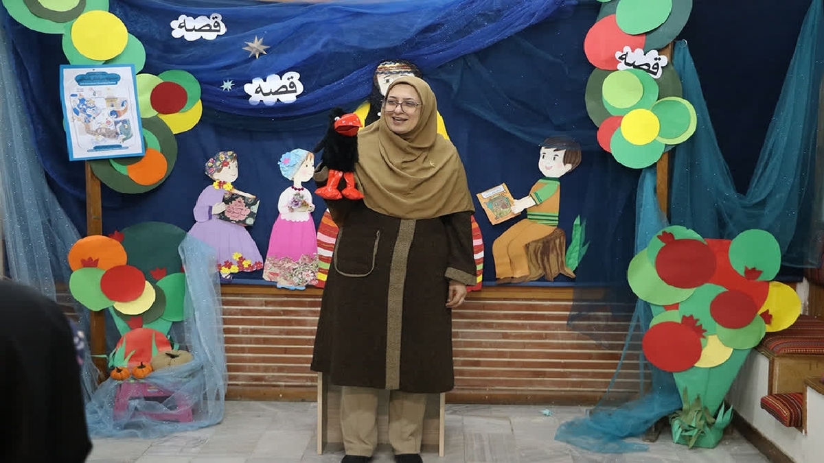 باشگاه خبرنگاران -قصه‌گویی مادران در رشت