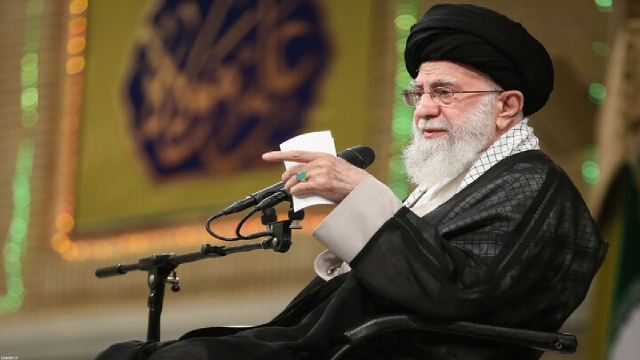نقش امام شهید در بسط جمهوریت در انقلاب اسلامی