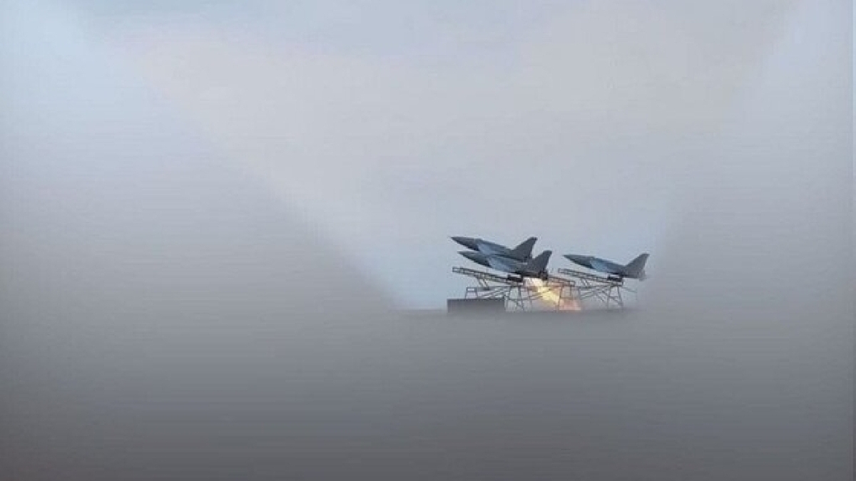 باشگاه خبرنگاران -حملات پهپادی ارتش به محل استقرار هواپیما‌های آواکس و سوخت رسان و پایگاه‌های آمریکا