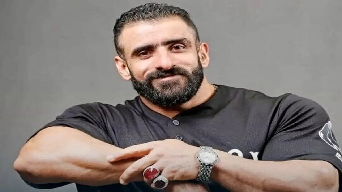 باشگاه خبرنگاران -هادی چوپان: نام محافظان کشور را باید ایستاده بر زبان آورد